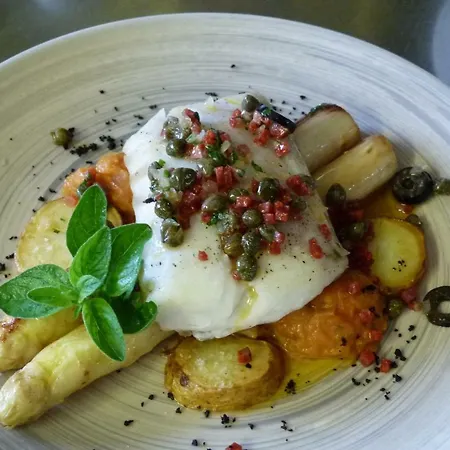 Bed and Breakfast La Ferme Du Helivy 3*